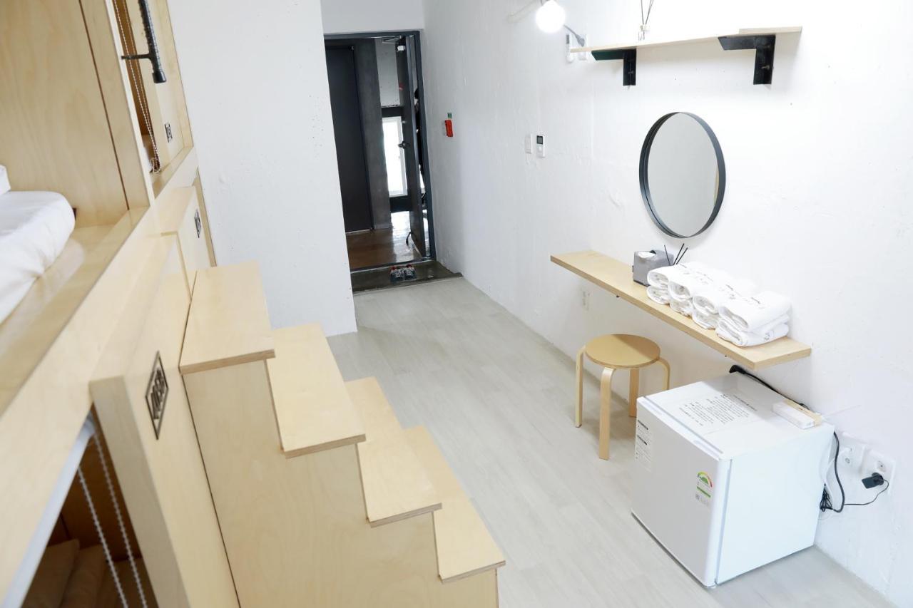 Minihotel Poongdaengi Kjongdzsu Kültér fotó